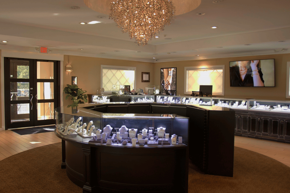 interior of Elizabeth Diamond Company - diamonds, bridal jewelry, fine and custom-made jewelry in Dayton, Ohio